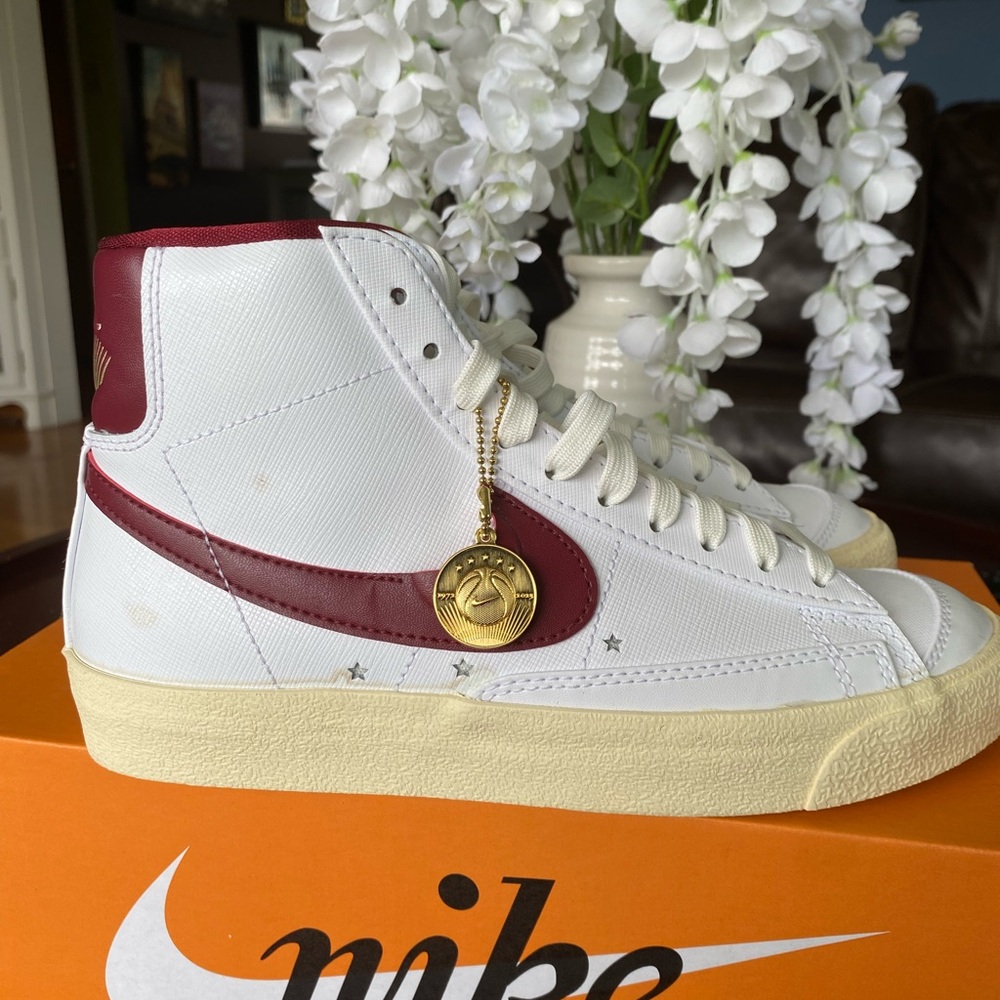 Nike Blazer Mid ‘77 White and Burgundy High-Tops with Gold Charm